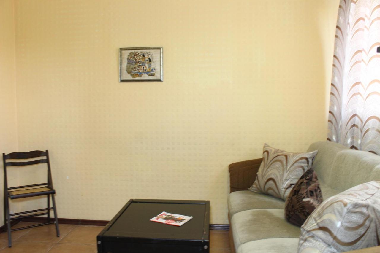 Two-Room Apartment Metro Levada Carcóvia Exterior foto